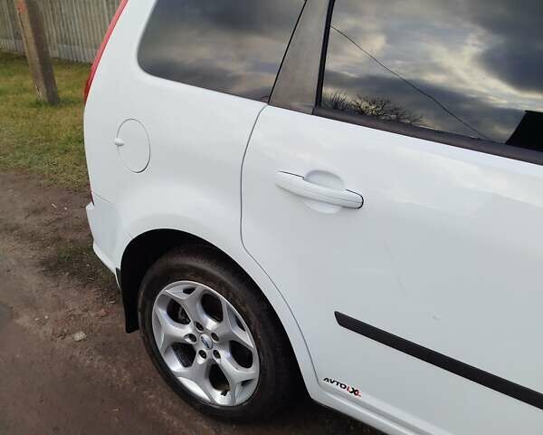 Білий Форд Сі-Макс, об'ємом двигуна 1.6 л та пробігом 270 тис. км за 6300 $, фото 11 на Automoto.ua