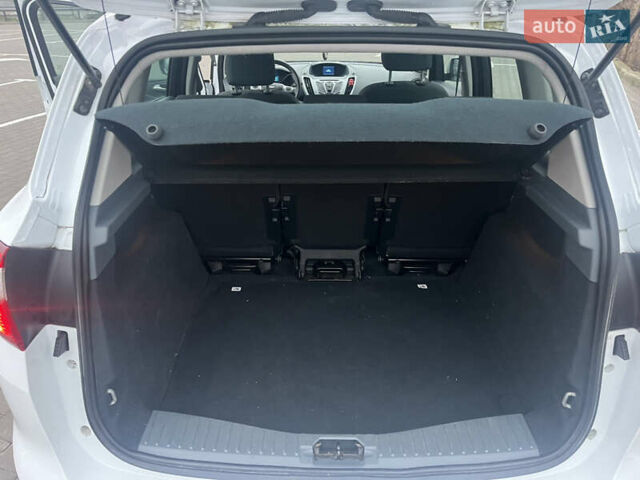 Білий Форд Сі-Макс, об'ємом двигуна 1.56 л та пробігом 333 тис. км за 6500 $, фото 10 на Automoto.ua