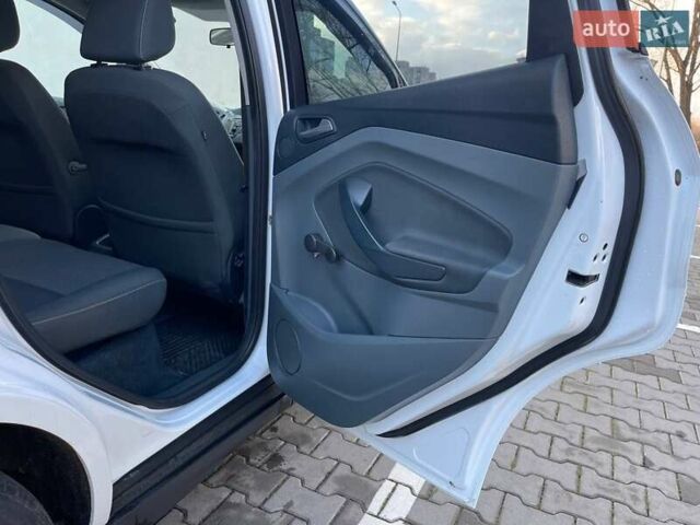 Белый Форд Си-Макс, объемом двигателя 1.6 л и пробегом 250 тыс. км за 6450 $, фото 15 на Automoto.ua