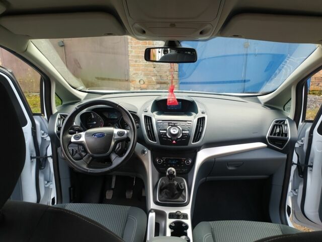 Белый Форд Си-Макс, объемом двигателя 1.6 л и пробегом 218 тыс. км за 8500 $, фото 6 на Automoto.ua