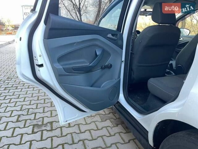 Белый Форд Си-Макс, объемом двигателя 1.6 л и пробегом 250 тыс. км за 6450 $, фото 12 на Automoto.ua