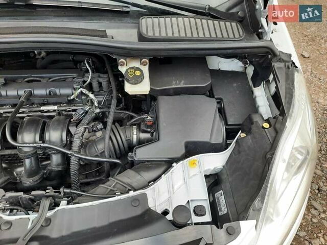 Білий Форд Сі-Макс, об'ємом двигуна 1.6 л та пробігом 218 тис. км за 7990 $, фото 49 на Automoto.ua