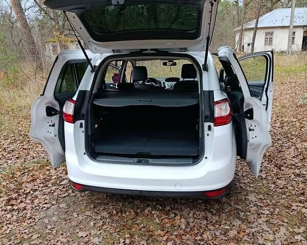 Белый Форд Си-Макс, объемом двигателя 1.6 л и пробегом 296 тыс. км за 8500 $, фото 17 на Automoto.ua