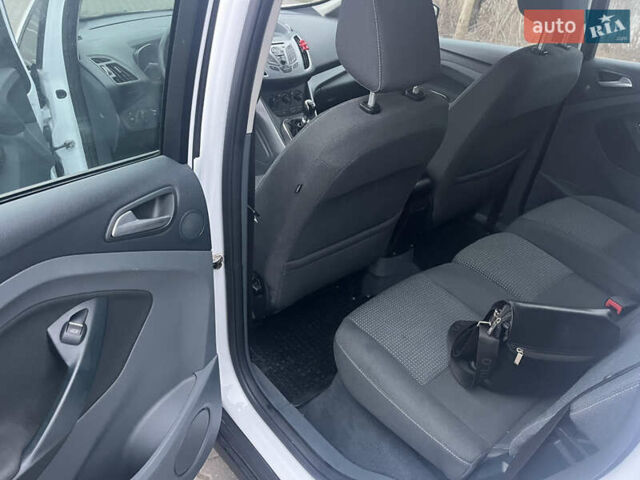 Білий Форд Сі-Макс, об'ємом двигуна 1.56 л та пробігом 333 тис. км за 6500 $, фото 8 на Automoto.ua