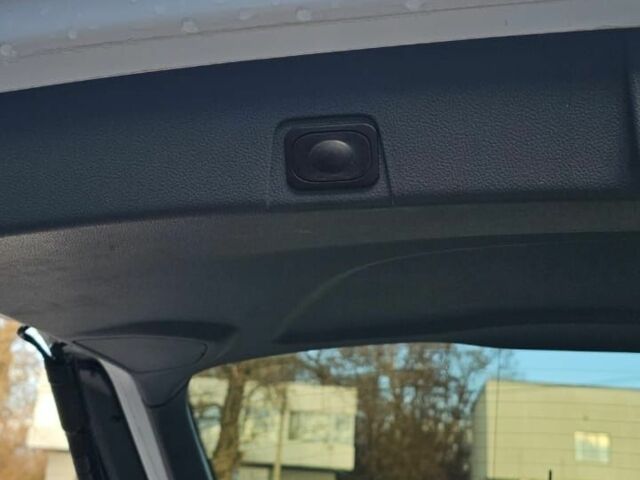 Білий Форд Сі-Макс, об'ємом двигуна 2 л та пробігом 224 тис. км за 8750 $, фото 16 на Automoto.ua