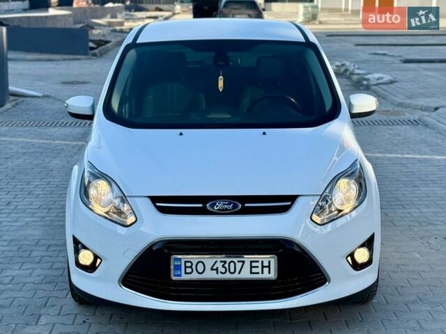 Белый Форд Си-Макс, объемом двигателя 2 л и пробегом 200 тыс. км за 6700 $, фото 1 на Automoto.ua