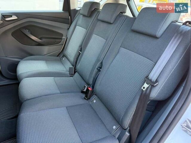Білий Форд Сі-Макс, об'ємом двигуна 1.6 л та пробігом 180 тис. км за 8790 $, фото 11 на Automoto.ua