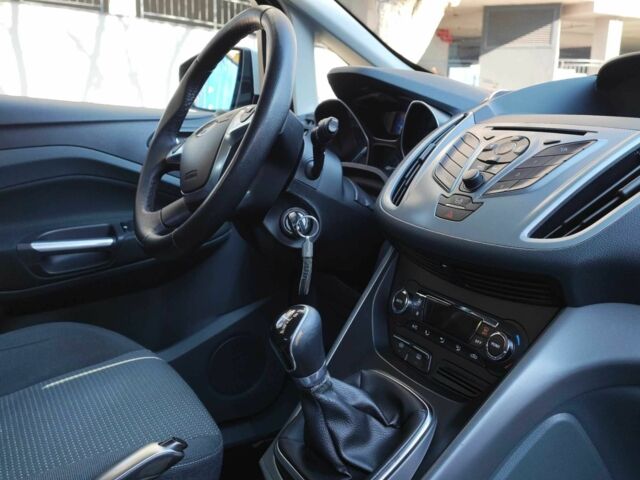 Белый Форд Си-Макс, объемом двигателя 1.6 л и пробегом 181 тыс. км за 7500 $, фото 2 на Automoto.ua