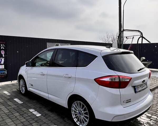 Белый Форд Си-Макс, объемом двигателя 2 л и пробегом 150 тыс. км за 11000 $, фото 3 на Automoto.ua