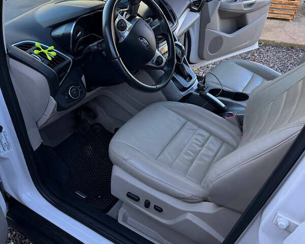 Білий Форд Сі-Макс, об'ємом двигуна 2 л та пробігом 247 тис. км за 11500 $, фото 2 на Automoto.ua