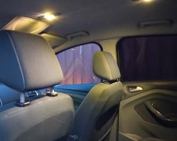 Білий Форд Сі-Макс, об'ємом двигуна 1.56 л та пробігом 228 тис. км за 7500 $, фото 26 на Automoto.ua