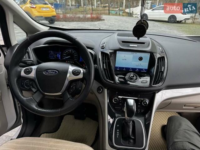 Белый Форд Си-Макс, объемом двигателя 2 л и пробегом 101 тыс. км за 12300 $, фото 9 на Automoto.ua