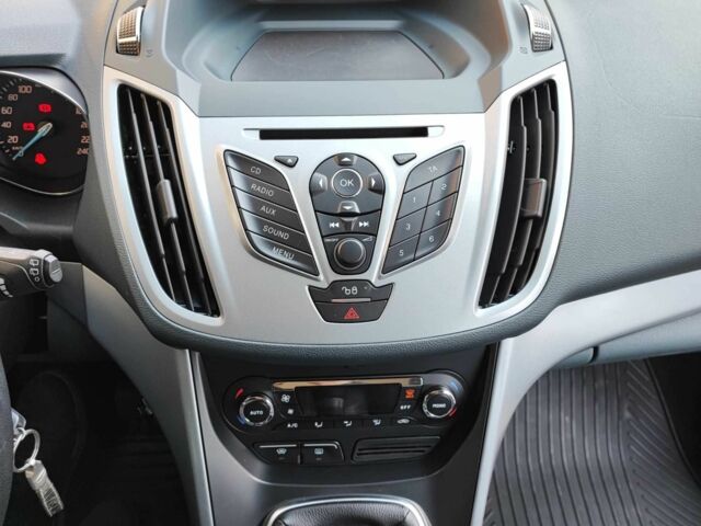 Белый Форд Си-Макс, объемом двигателя 1.6 л и пробегом 181 тыс. км за 7500 $, фото 13 на Automoto.ua