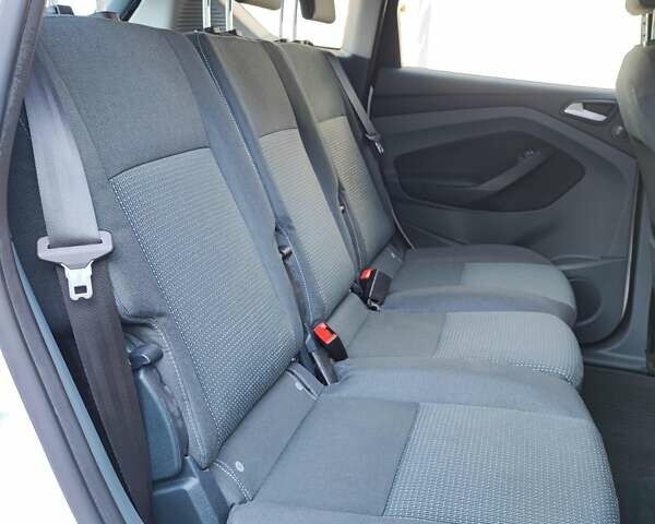 Белый Форд Си-Макс, объемом двигателя 1.6 л и пробегом 180 тыс. км за 7500 $, фото 7 на Automoto.ua