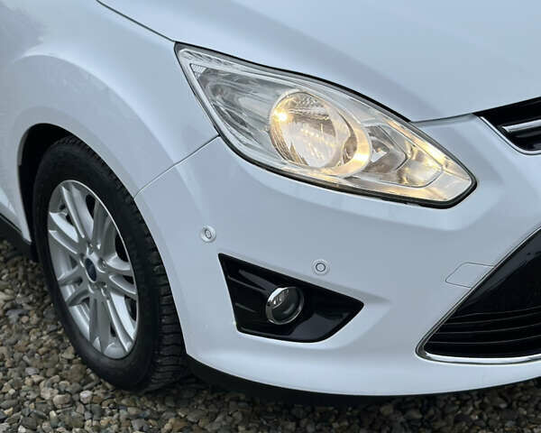 Білий Форд Сі-Макс, об'ємом двигуна 2 л та пробігом 250 тис. км за 9450 $, фото 37 на Automoto.ua