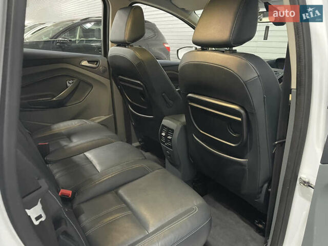 Белый Форд Си-Макс, объемом двигателя 1.6 л и пробегом 207 тыс. км за 8950 $, фото 3 на Automoto.ua