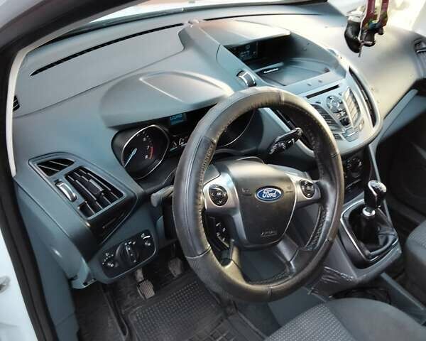 Белый Форд Си-Макс, объемом двигателя 1 л и пробегом 210 тыс. км за 6000 $, фото 12 на Automoto.ua