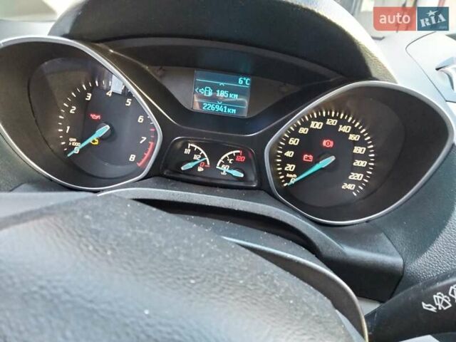 Белый Форд Си-Макс, объемом двигателя 1 л и пробегом 210 тыс. км за 6000 $, фото 11 на Automoto.ua
