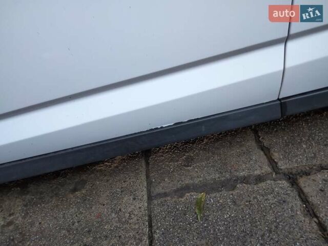 Белый Форд Си-Макс, объемом двигателя 1 л и пробегом 210 тыс. км за 6000 $, фото 26 на Automoto.ua