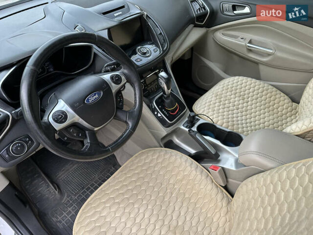 Білий Форд Сі-Макс, об'ємом двигуна 2 л та пробігом 222 тис. км за 11000 $, фото 14 на Automoto.ua