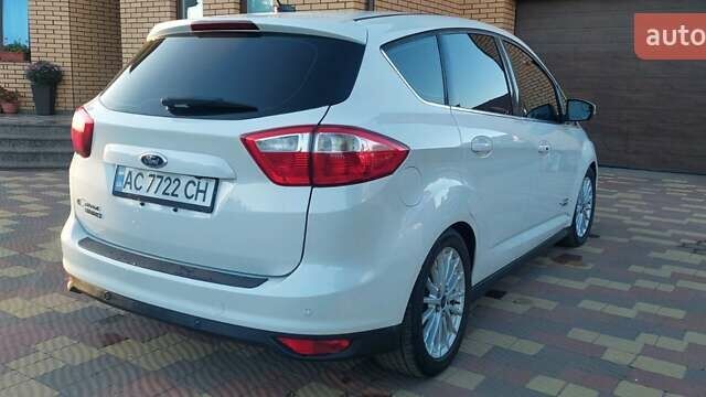 Белый Форд Си-Макс, объемом двигателя 2 л и пробегом 157 тыс. км за 12300 $, фото 3 на Automoto.ua