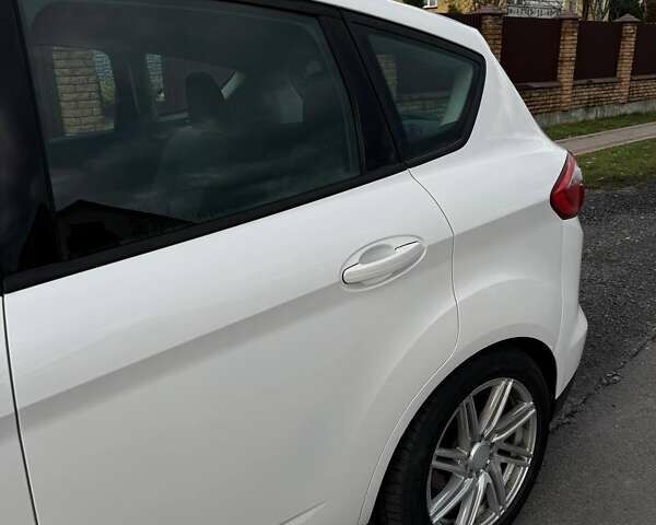 Белый Форд Си-Макс, объемом двигателя 2 л и пробегом 277 тыс. км за 9200 $, фото 4 на Automoto.ua