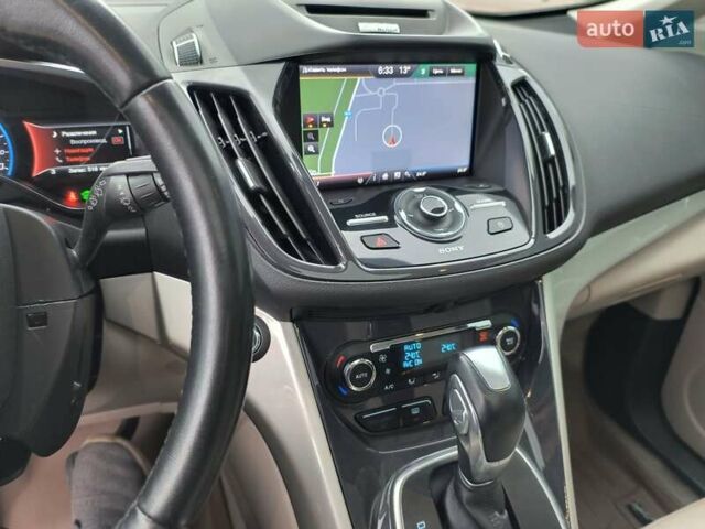 Белый Форд Си-Макс, объемом двигателя 2 л и пробегом 103 тыс. км за 11999 $, фото 22 на Automoto.ua