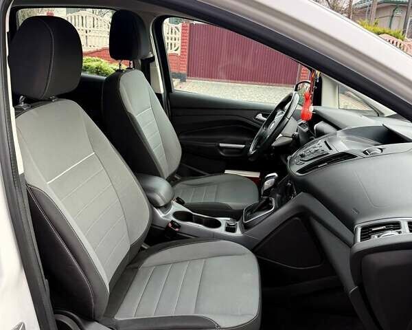 Белый Форд Си-Макс, объемом двигателя 2 л и пробегом 277 тыс. км за 9200 $, фото 12 на Automoto.ua