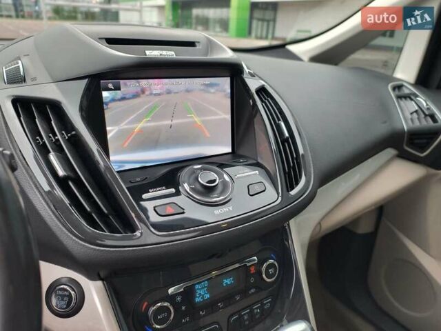 Белый Форд Си-Макс, объемом двигателя 2 л и пробегом 103 тыс. км за 11999 $, фото 21 на Automoto.ua