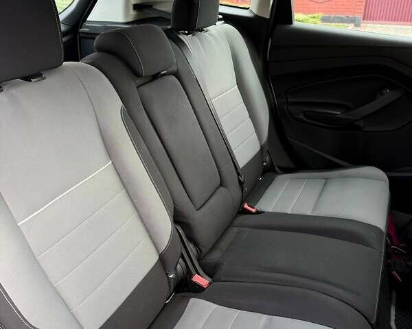 Белый Форд Си-Макс, объемом двигателя 2 л и пробегом 277 тыс. км за 9200 $, фото 13 на Automoto.ua