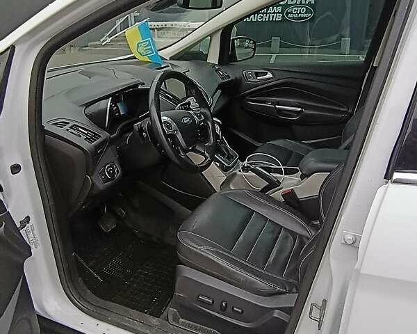 Белый Форд Си-Макс, объемом двигателя 2 л и пробегом 215 тыс. км за 9990 $, фото 7 на Automoto.ua