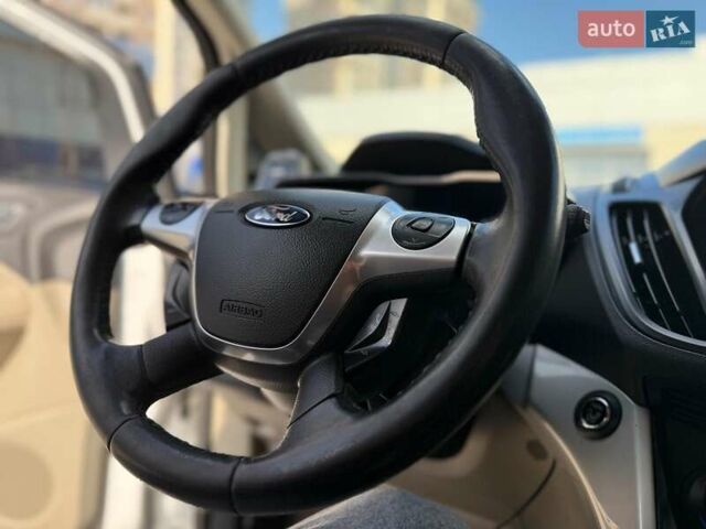 Білий Форд Сі-Макс, об'ємом двигуна 2 л та пробігом 251 тис. км за 10440 $, фото 31 на Automoto.ua