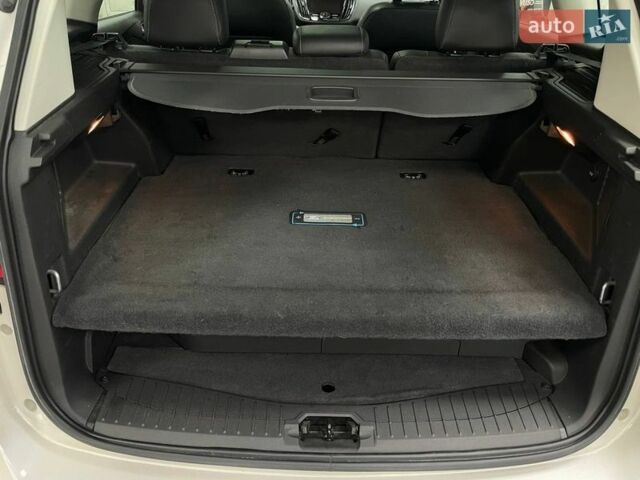 Білий Форд Сі-Макс, об'ємом двигуна 2 л та пробігом 221 тис. км за 9490 $, фото 40 на Automoto.ua