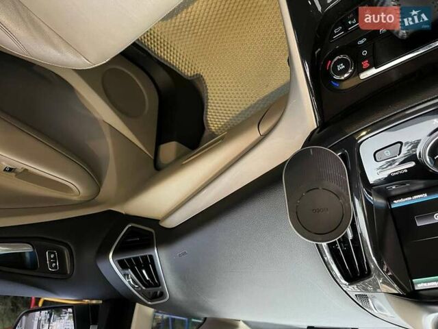 Форд Си-Макс 2014 в Одессе на Automoto.ua Белый Форд Си-Макс, объемом двигателя 2 л и пробегом 217 тыс. км за 12100 $, фото 15 на Automoto.ua