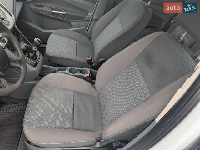 Белый Форд Си-Макс, объемом двигателя 1.6 л и пробегом 236 тыс. км за 7250 $, фото 22 на Automoto.ua