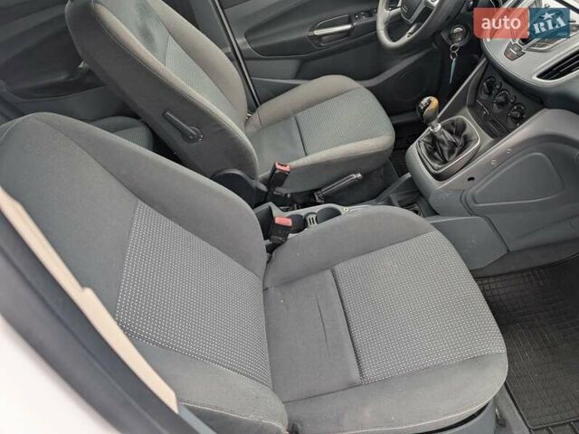 Білий Форд Сі-Макс, об'ємом двигуна 1.6 л та пробігом 236 тис. км за 7150 $, фото 31 на Automoto.ua