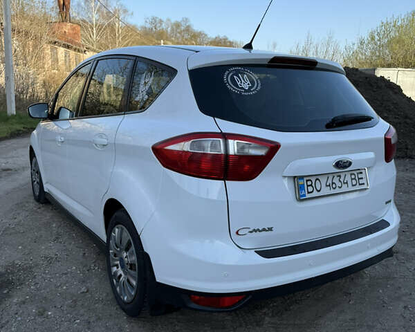 Белый Форд Си-Макс, объемом двигателя 1 л и пробегом 101 тыс. км за 7200 $, фото 3 на Automoto.ua