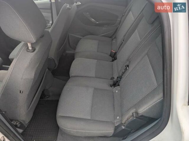 Белый Форд Си-Макс, объемом двигателя 1.6 л и пробегом 236 тыс. км за 7250 $, фото 24 на Automoto.ua