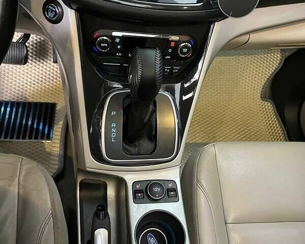Форд Си-Макс 2014 в Одессе на Automoto.ua Белый Форд Си-Макс, объемом двигателя 2 л и пробегом 217 тыс. км за 12100 $, фото 19 на Automoto.ua