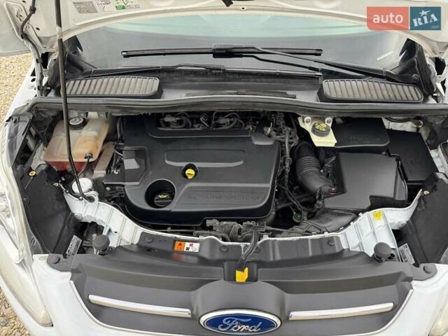 Форд Сі-Макс 2015 у Радивилове на Automoto.ua Білий Форд Сі-Макс, об'ємом двигуна 2 л та пробігом 265 тис. км за 9200 $, фото 23 на Automoto.ua