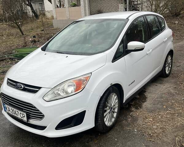 Белый Форд Си-Макс, объемом двигателя 2 л и пробегом 240 тыс. км за 8800 $, фото 2 на Automoto.ua