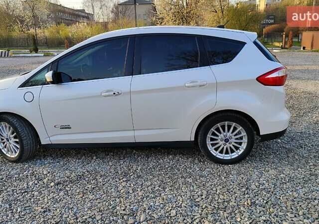 Белый Форд Си-Макс, объемом двигателя 2 л и пробегом 214 тыс. км за 13000 $, фото 7 на Automoto.ua