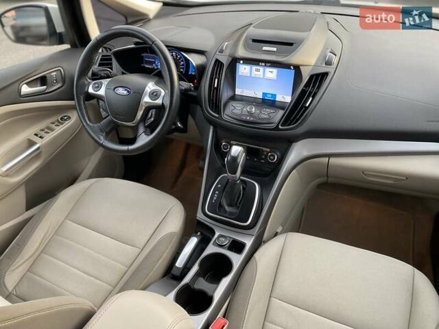 Белый Форд Си-Макс, объемом двигателя 2 л и пробегом 161 тыс. км за 9990 $, фото 11 на Automoto.ua