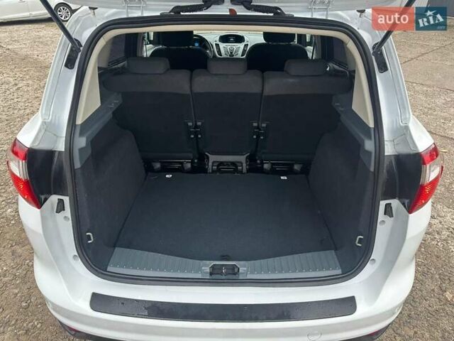 Білий Форд Сі-Макс, об'ємом двигуна 1.6 л та пробігом 265 тис. км за 9800 $, фото 10 на Automoto.ua