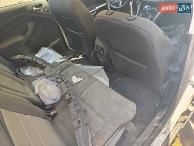 Білий Форд Сі-Макс, об'ємом двигуна 2 л та пробігом 150 тис. км за 4400 $, фото 1 на Automoto.ua