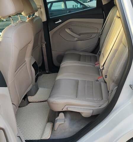 Белый Форд Си-Макс, объемом двигателя 2 л и пробегом 225 тыс. км за 12500 $, фото 17 на Automoto.ua