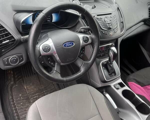 Белый Форд Си-Макс, объемом двигателя 2 л и пробегом 240 тыс. км за 8800 $, фото 16 на Automoto.ua