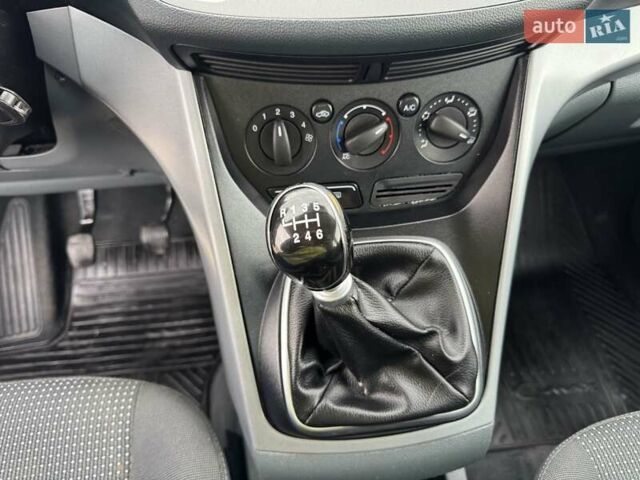 Форд Сі-Макс 2015 у Радивилове на Automoto.ua Білий Форд Сі-Макс, об'ємом двигуна 2 л та пробігом 265 тис. км за 9200 $, фото 16 на Automoto.ua