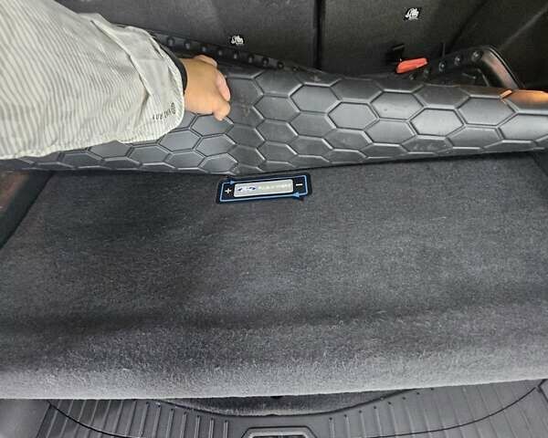 Білий Форд Сі-Макс, об'ємом двигуна 2 л та пробігом 120 тис. км за 12500 $, фото 27 на Automoto.ua