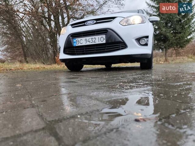 Белый Форд Си-Макс, объемом двигателя 1.56 л и пробегом 235 тыс. км за 9500 $, фото 1 на Automoto.ua
